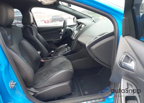 2018 Ford Focus Rs z USA, uszkodzony, nr VIN WF0DP3TH2J4127257